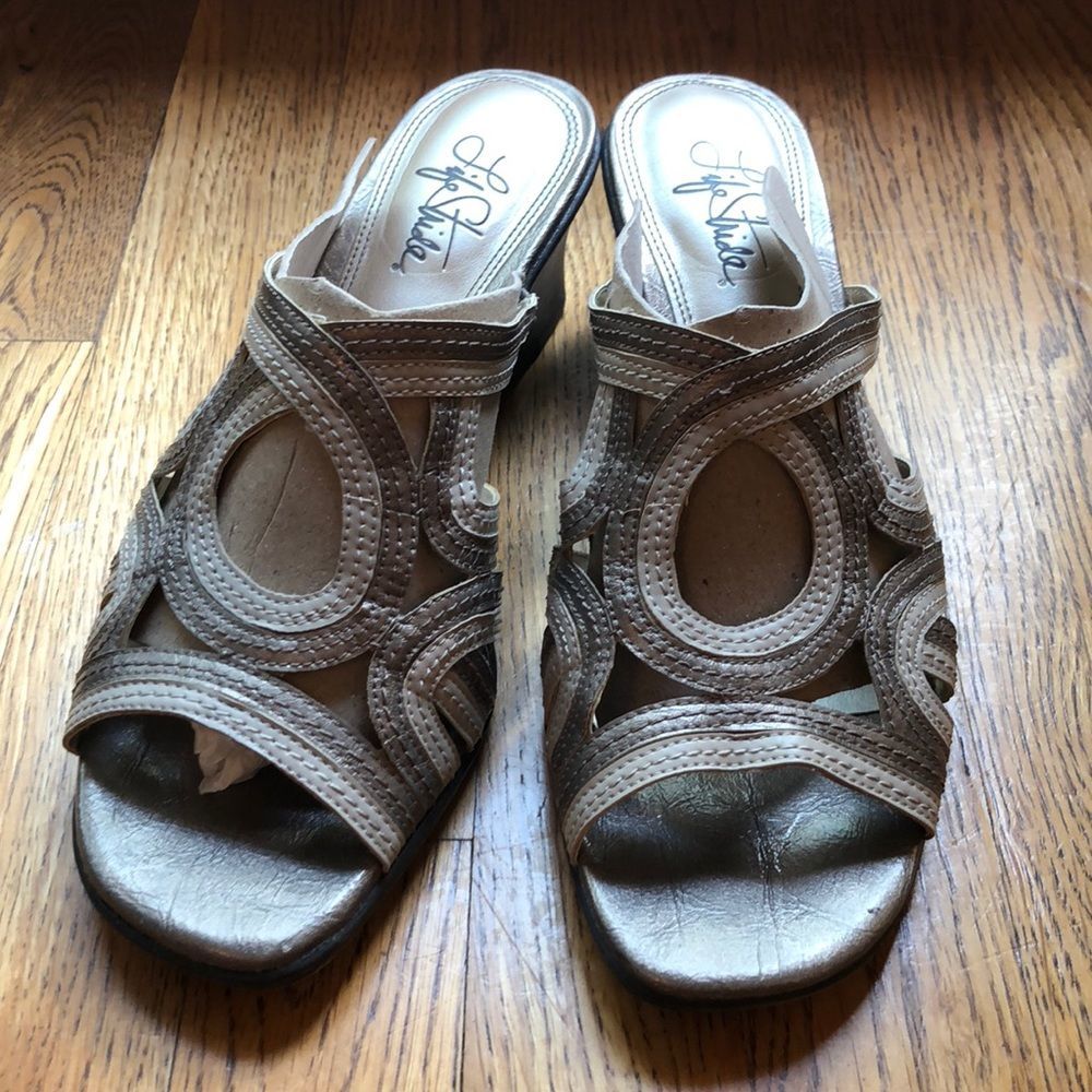 Life Stride sandal wedge